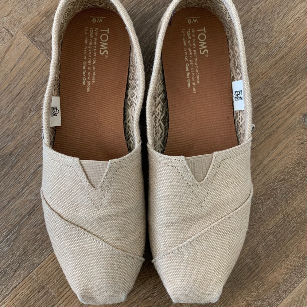 Toms burlap/ gold
